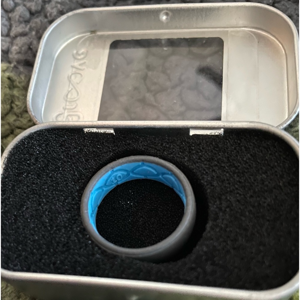 Groove Life Solid Silicone Ring